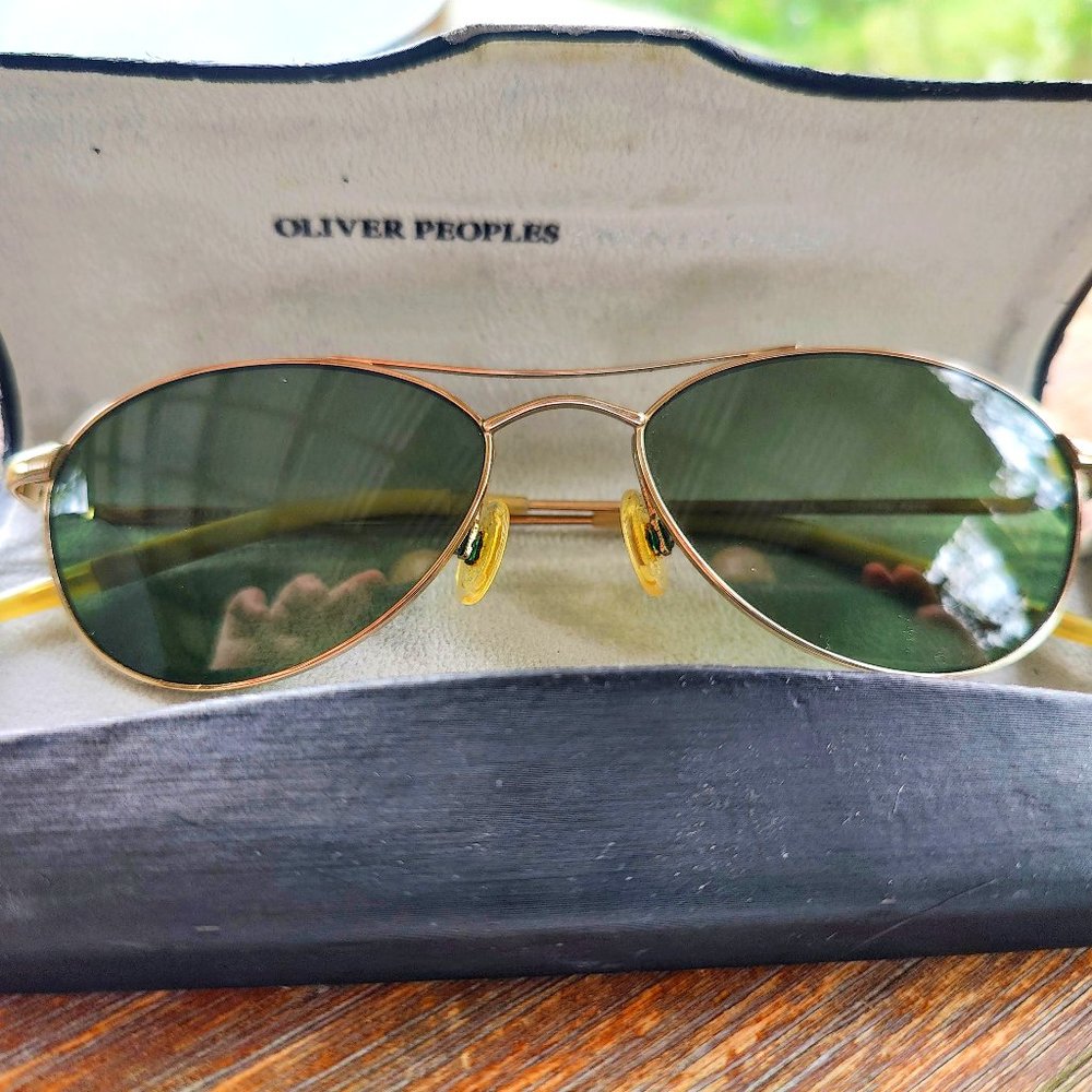 Vintage Oliver Peoples Aero Sunglasses 54-17-140